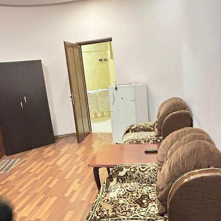 Manand Hotel Ереван Екстериор снимка