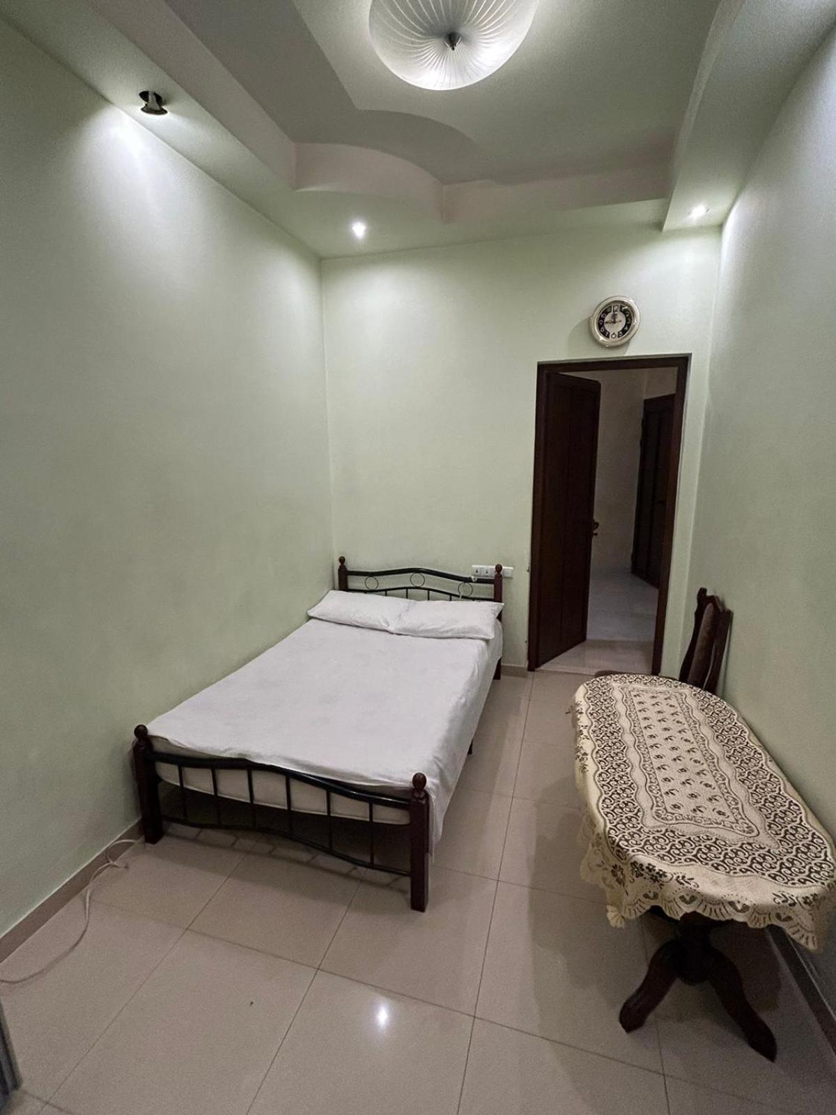 Manand Hotel Ереван Екстериор снимка